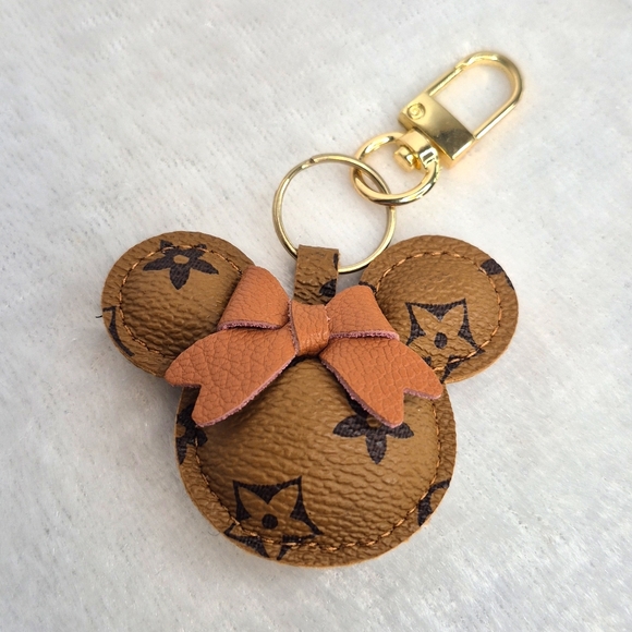 Accessories - Mickey Ears FASHION Keychain Bag Charm 🤎